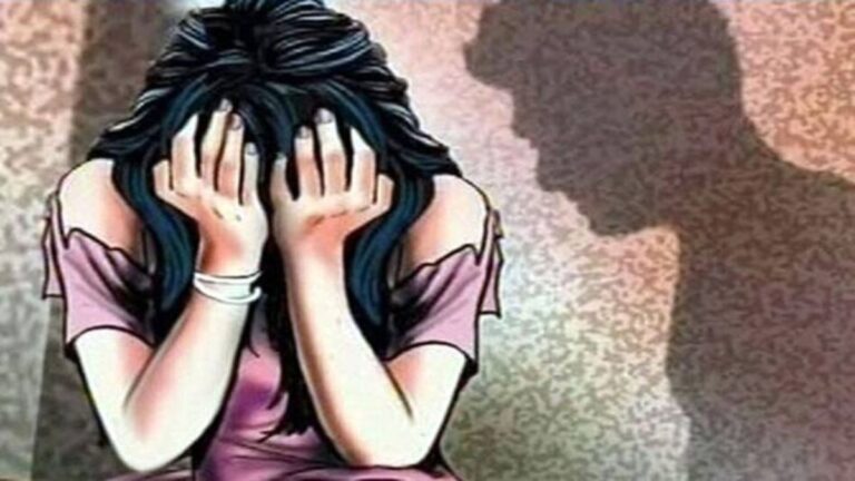  छत्रपती संभाजीनगरमध्ये अभियंता तरुणीवर अत्याचार, धर्म बदलून लग्नही लावले, तिघांविरोधात गुन्हा…